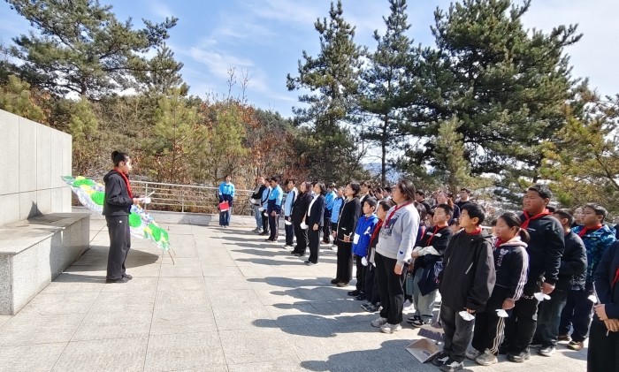 b160d9b2ea0fc43efa12ea0e97865058.jpg b160d9b2ea0fc43efa12ea0e97865058.jpg